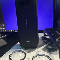Insta 360 X4