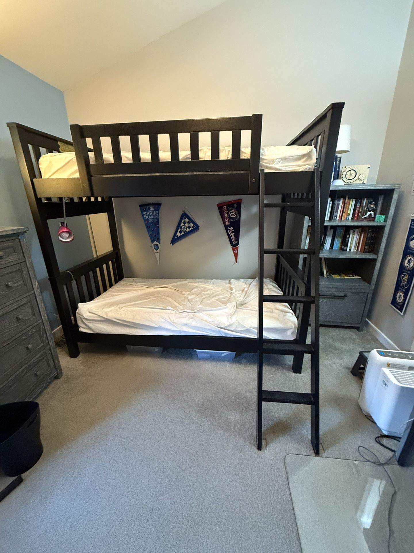 Ethan Allen Twin Bunk Beds, 2 bunky boards, and 2 mattresses