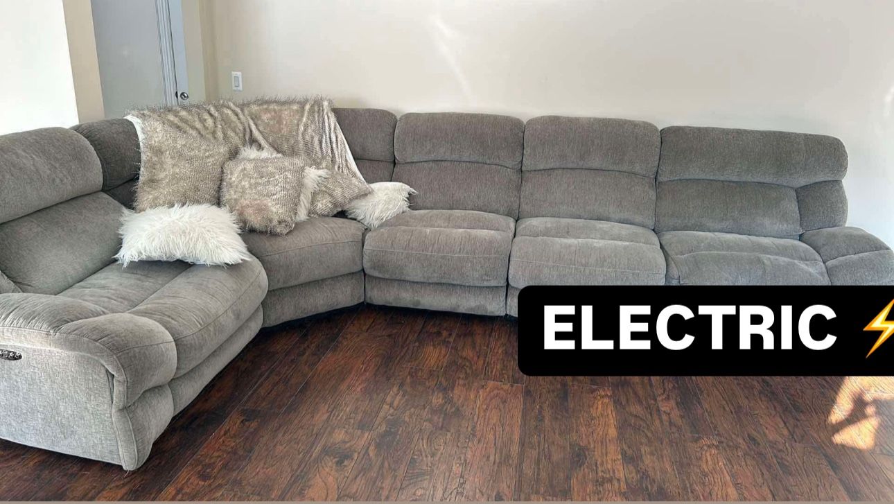 Plush electric recliner Couch/ Sofa light gray
