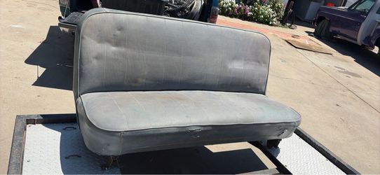 Bench seat