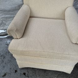 Nice Chair 