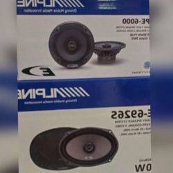 New ///////ALPINE Speakers 2x Pairs