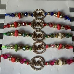 Bracelets 
