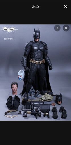 Hot Toys Batman - Dark Knight 1/4 Scale Figure - New