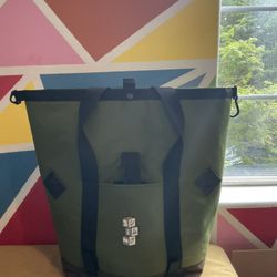 Tomo tote by https://offerup.com/redirect/?o=c2ltLndvcmtz