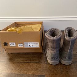 Ugh Classic Grey Kids Size 2