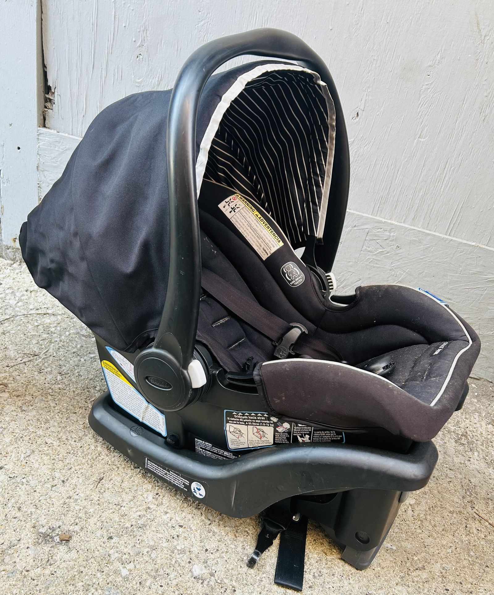 Baby Car Seat (Graco Grey)