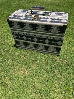 Crosley Suitcase Portable Record Player Turntable Black Gray White Pattern