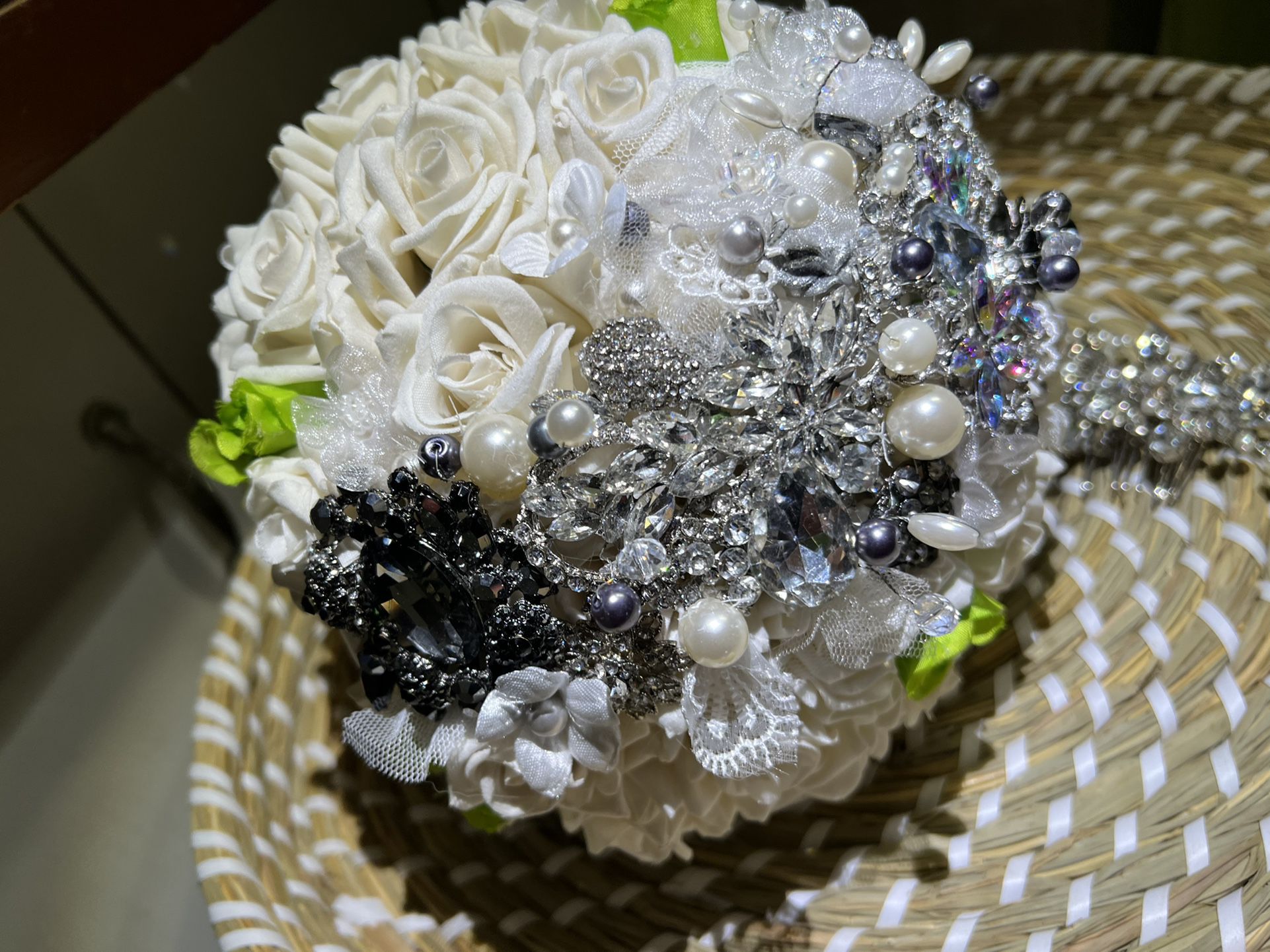 Bridal wedding accessories with crystals