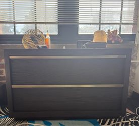 RH BEZIER NIGHTSTAND (36”W)