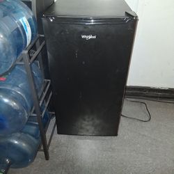 Mini Fridge In Working Condition Delivery Available 