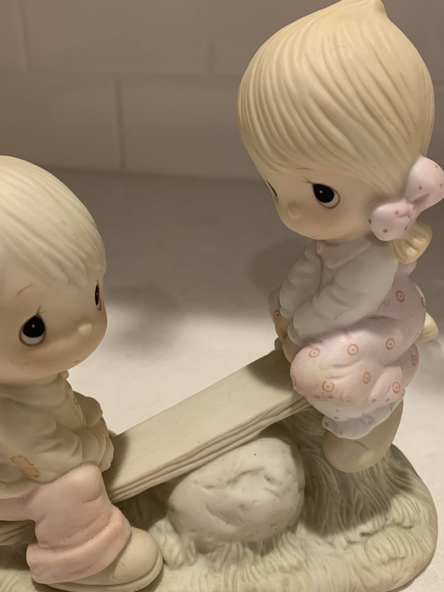 Retired Precious Moments “Love Lifted Me” 1977