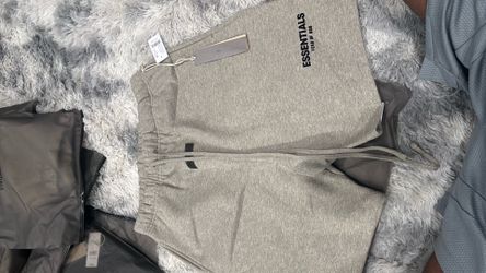 Dark Oatmeal Essential shorts