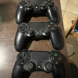 Playstation 4 Controllers 