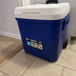 Igloo Ice Cube Wheeled Roller Cooler, White/Blue, 60 Qt