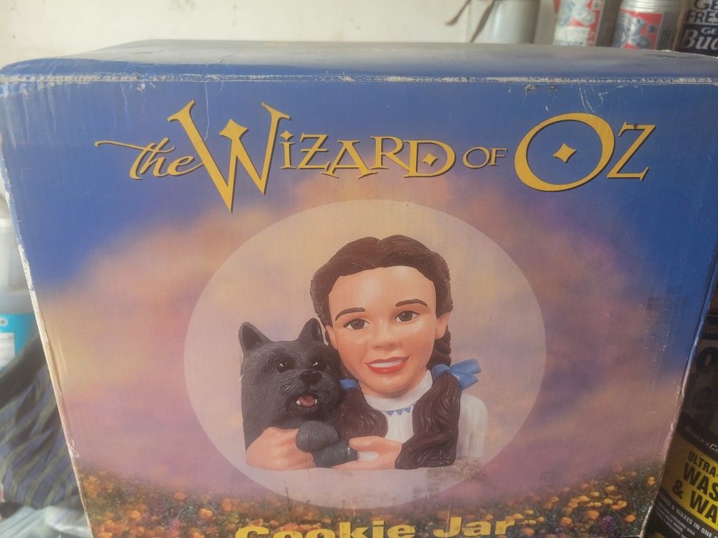 The Wizard Of Oz Cookies Jar