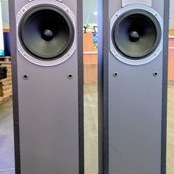 For Sale Cerwin Vega  V6F  Tower Speakers Sounds Loud And Clear Clean Bass