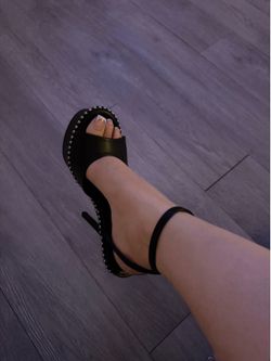 Fashion nova heels