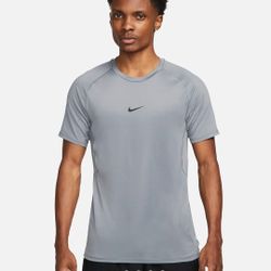 Nike Pro Dri-Fit short-sleeve Tshirt