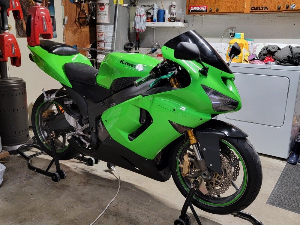 2006 Kawasaki Ninja Zx636 Clean Title Pink In Hand Trade Or Sale