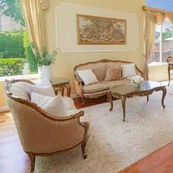 Beautiful Vintage French/British Sofa Set