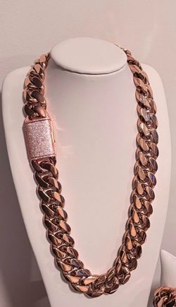 Miami Cuban Rose Gold pg Moisanite Clasp