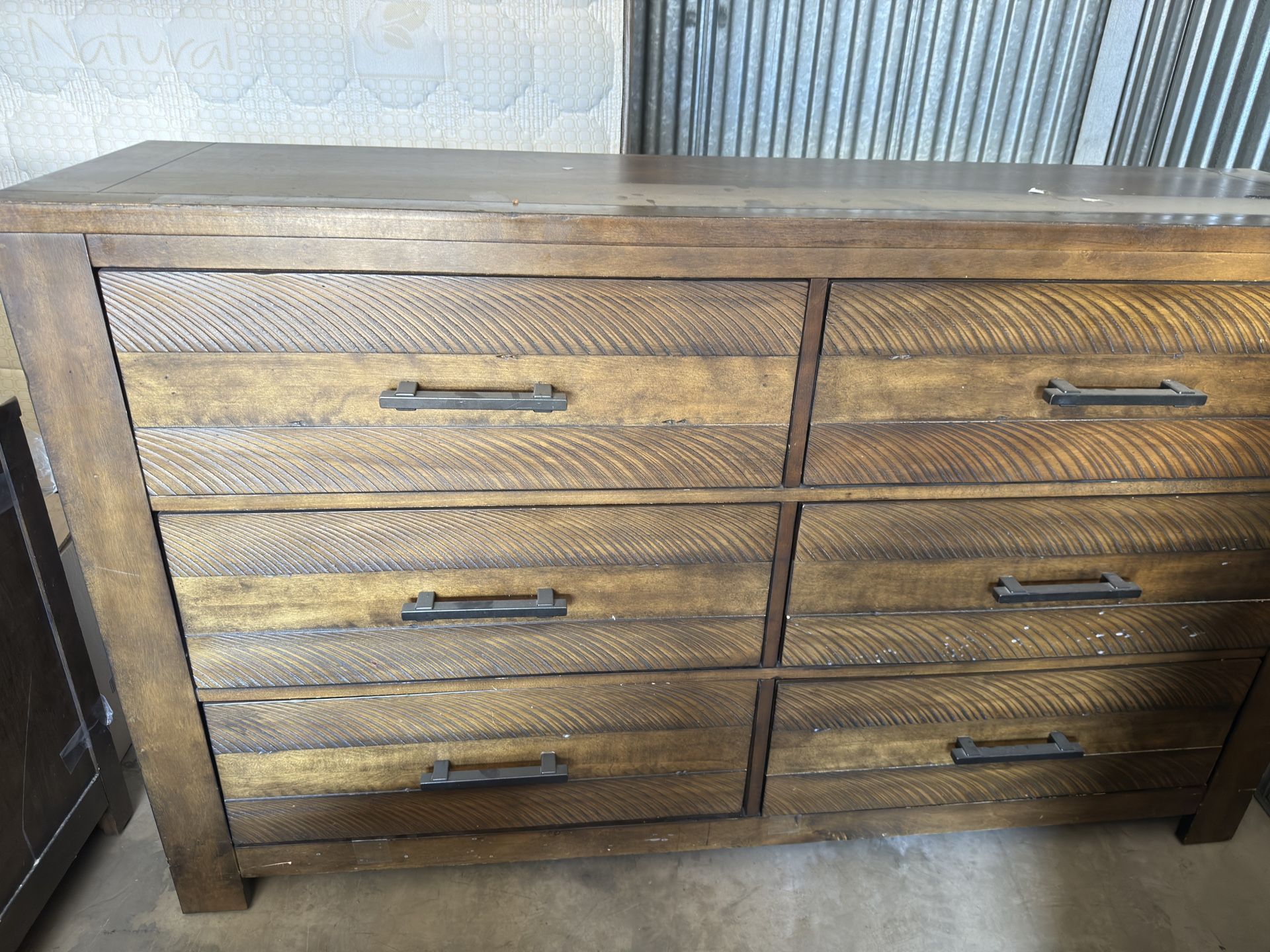 Wooden Dresser 6 Drawers With Mirror