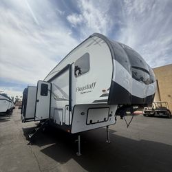 2022 Flagstaff 5th Wheel