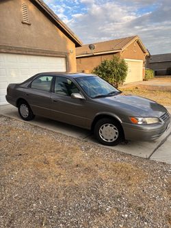 1999 Toyota Camry 4-Door Sedan
