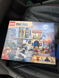 LEGO One Piece Showdown with Captain Smoker 75642