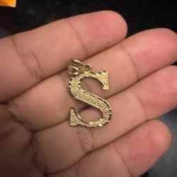 10kt Gold Pendant 