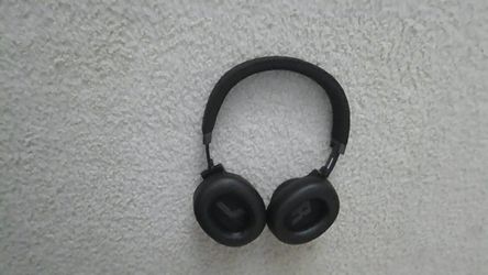 JBL Live 770NC Noise Cancelling Wireless Over-Ear Headphones