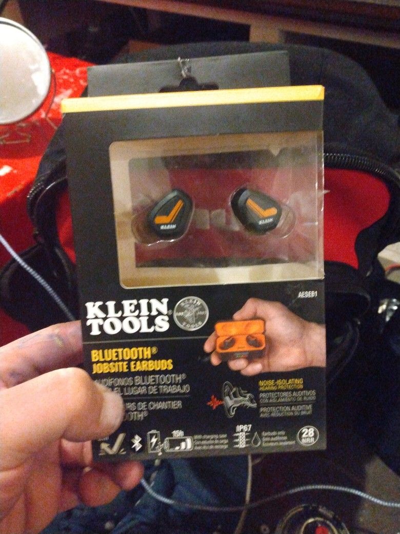 Klein Tools Jobsite Bluetooth Headphones