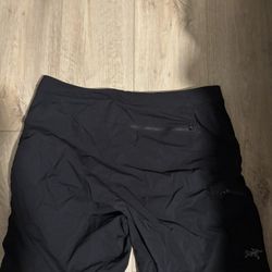 Arcteryx Shorts S34
