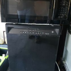 Dish Washer and Microwave 
