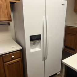 Large Fridge with Ice maker; in Great condition 