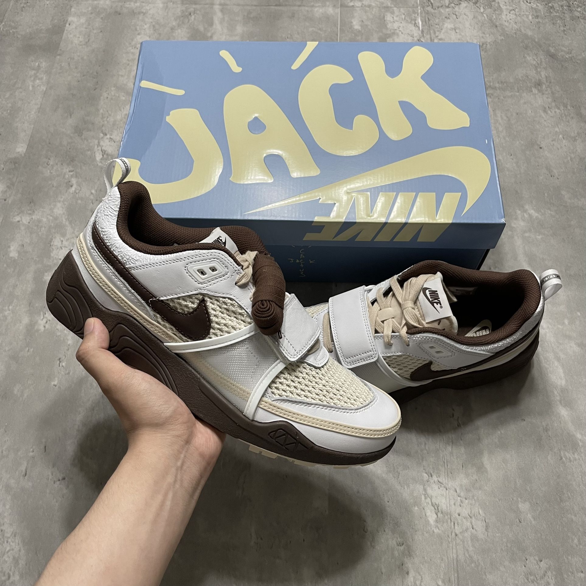 Travis Scott Nike Zoom Field Jaxx (size 11)