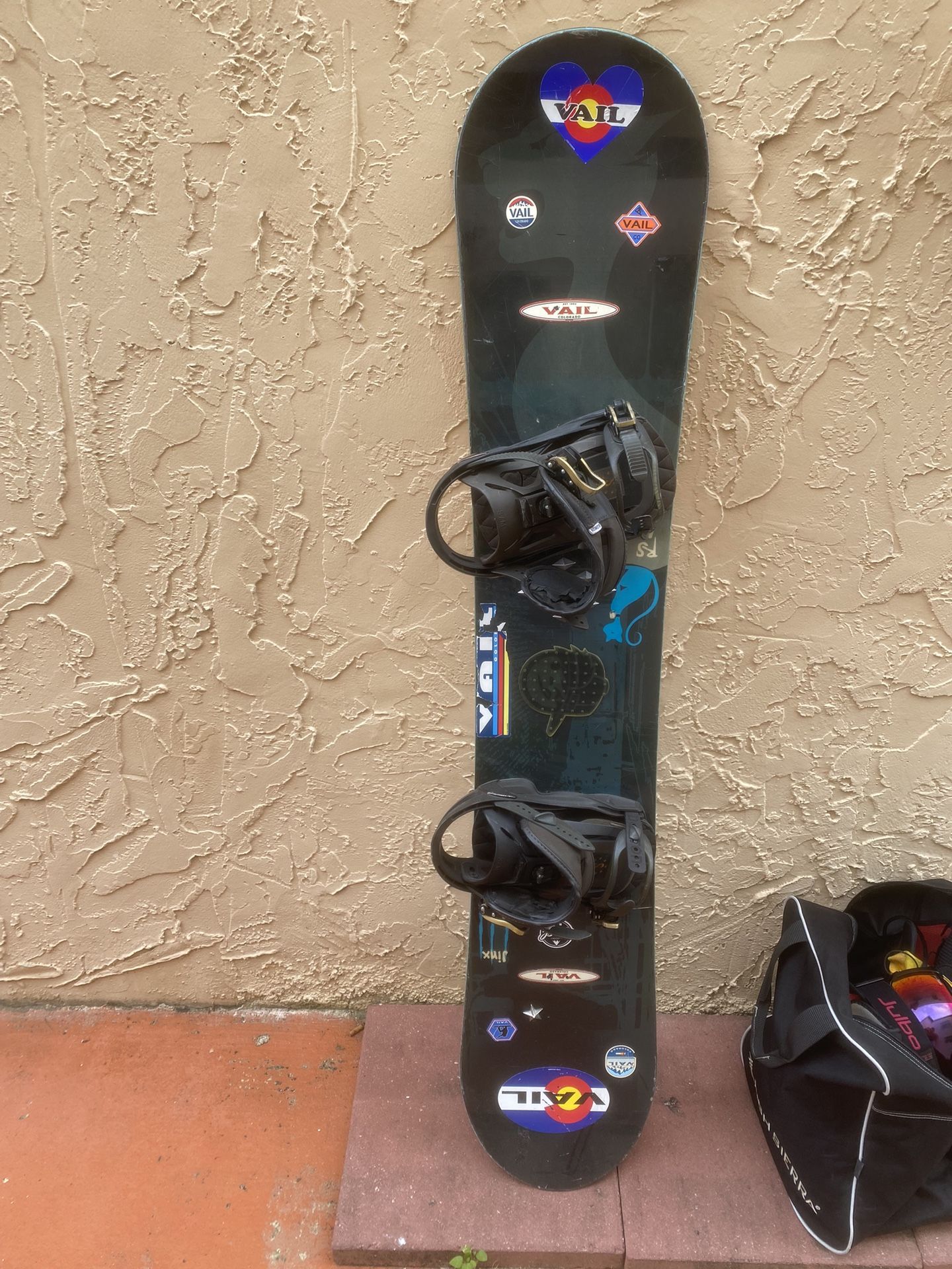 Snowboard And Snowboarding boots 