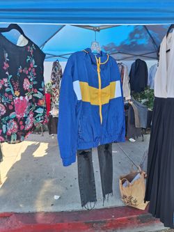 Selling woman clothing at 7423 lankershim Blvd