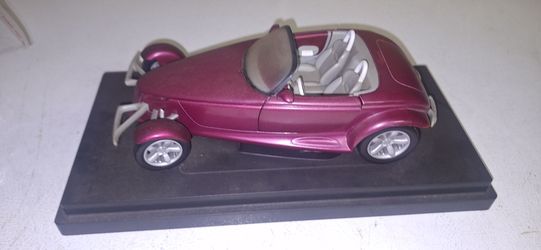 Classic Model Cars with stands
