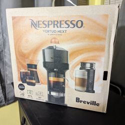  Nespresso Vertuo Next +Frother 