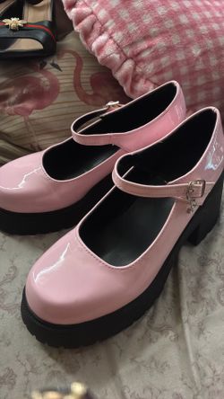 Soda Faby Pink Platform/Mary Jane chunky heel size 9