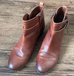 VINCE CAMUTO
