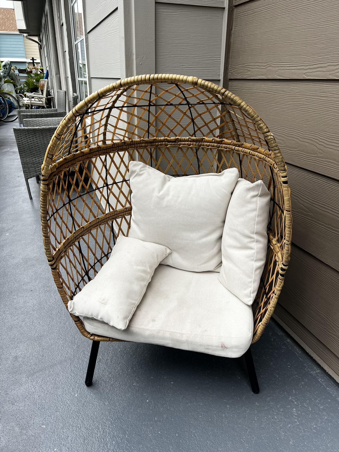 Wicker Egg Chair