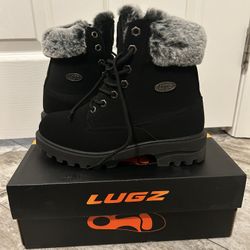 Women’s Boots Size 6