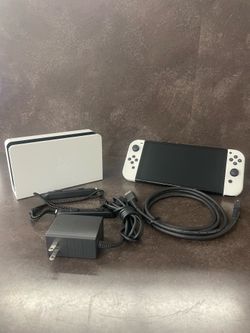 Nintendo Switch OLED HEG-001 Console Bundle White Joy-Cons