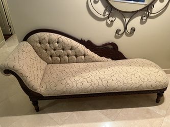  upholstered chaise lounge