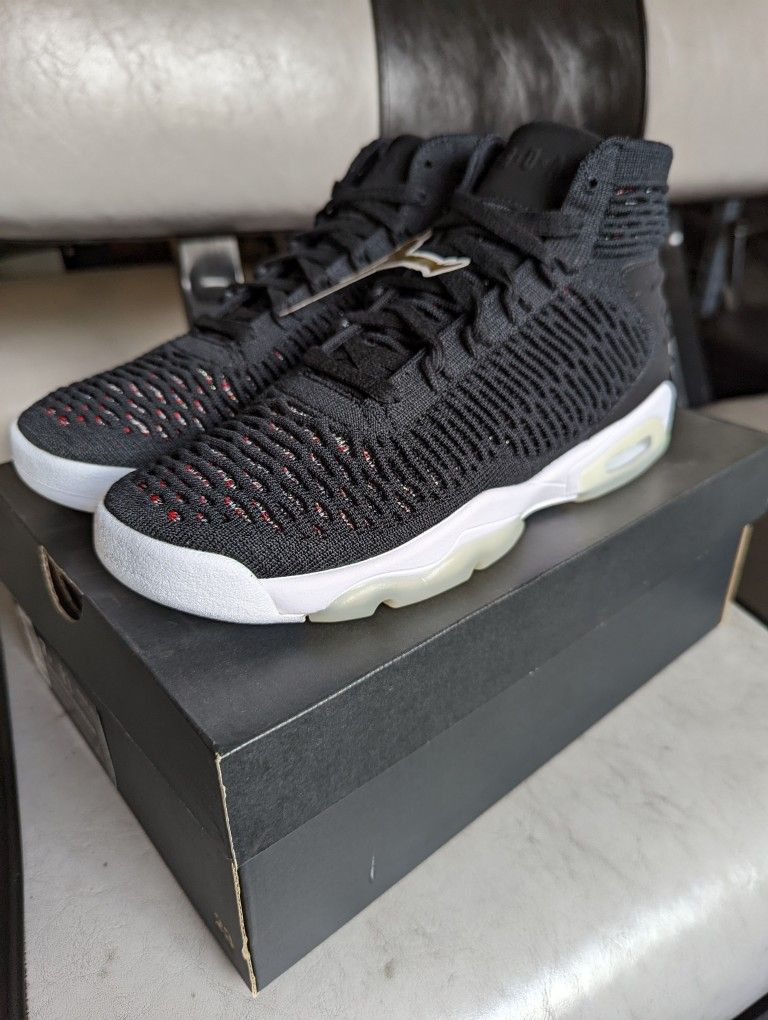 BRAND NEW JORDAN FLYKNIT ELEVATION 23 (GS) ⬛ SIZE 7Y
