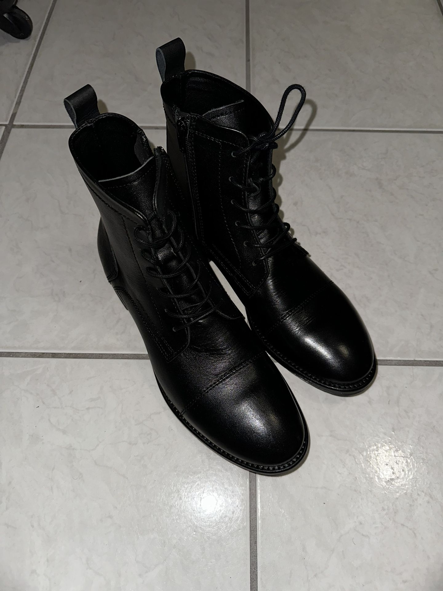 Aldo Boots (NEVER USED)