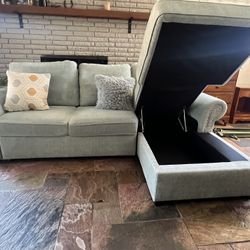 Sectional Pullout Couch Free Delivery 
